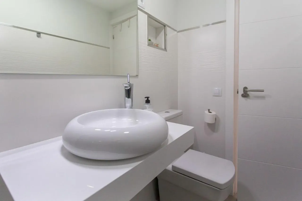 Apartamento Con Terraza Y Piscina En Las Canteras Las Palmas de Gran Canaria Spain